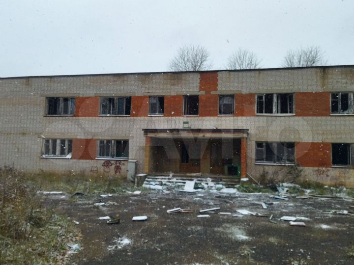 Здание, 1121.1 м²