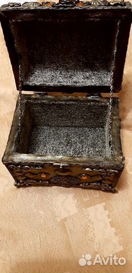 Сундук-шкатулка ручной работы