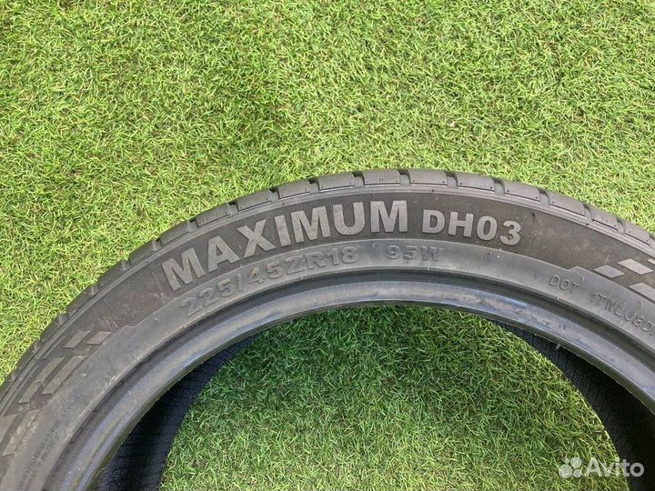 DoubleStar Maximum DH03 225/45 R18 95W