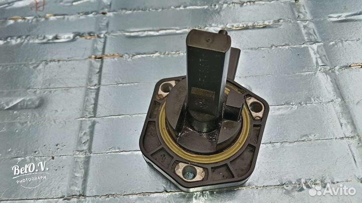 Датчик уровня масла 1j0907660c Ауди Фольксваген