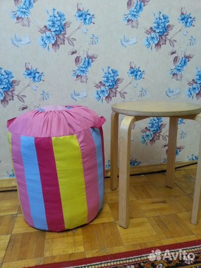 Продам бескаркасный стульчик