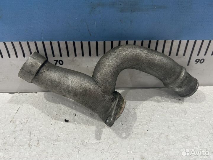 Трубка системы охлаждения Jeep Grand Cherokee wk2