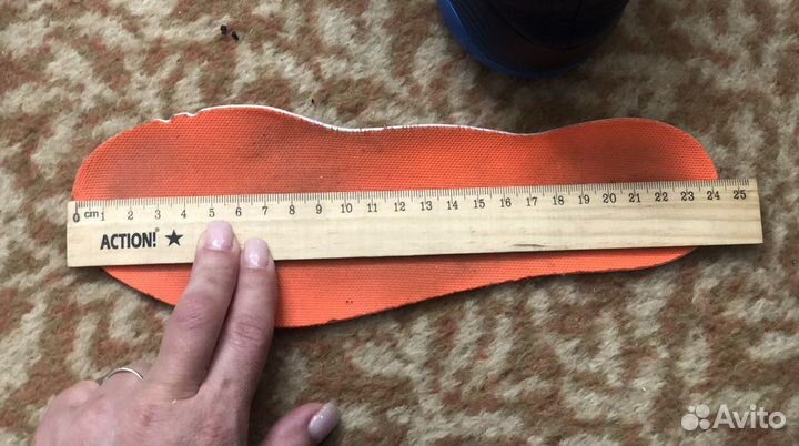 Футбольные бутсы adidas