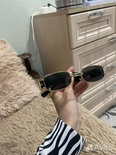 Солнцезащитные очки