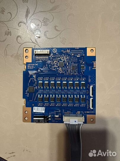 Блок питания 1-889-970-11