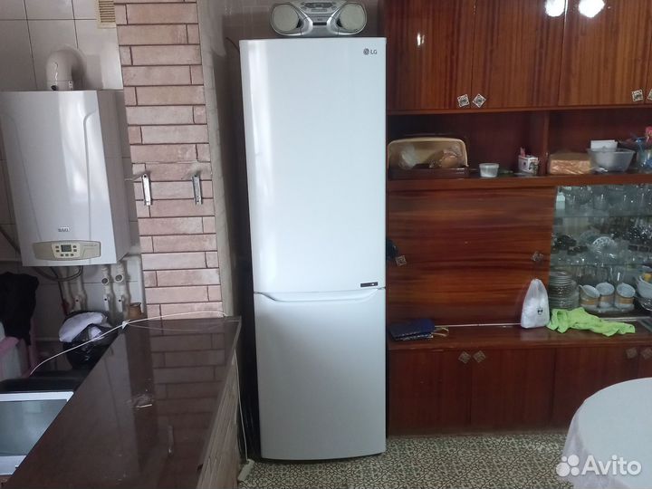 Холодильник бу LG