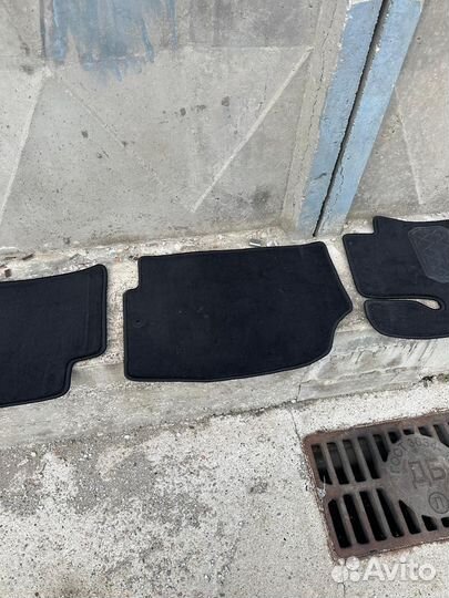 Автомобильные коврики ворсовые