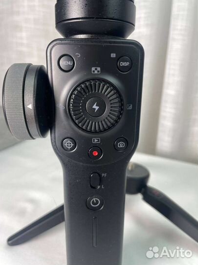 Стабилизатор для съемки Zhiyun smooth 4