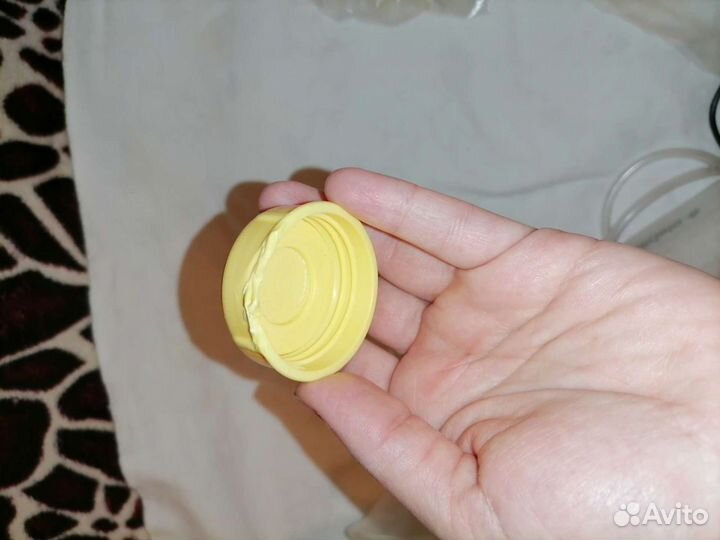 Молокоотсос medela электрический