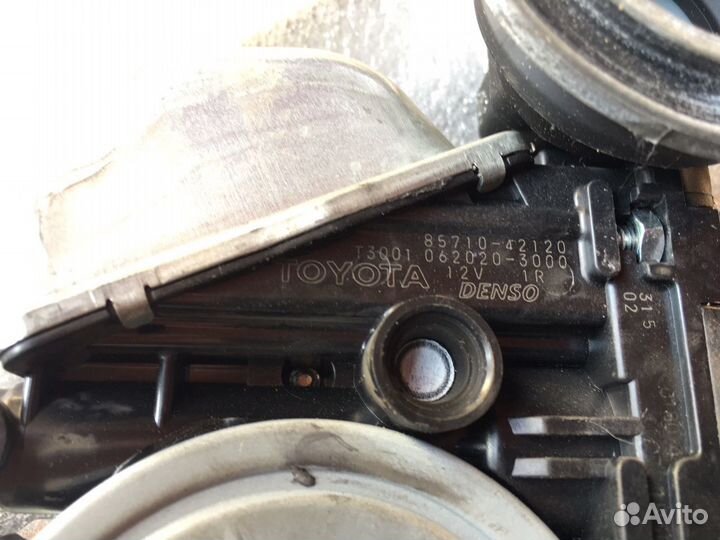 Стеклоподъемник правый пер зад Camry v50 v55