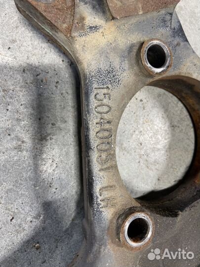 Цапфа передняя левая Cadillac Escalade GMT800