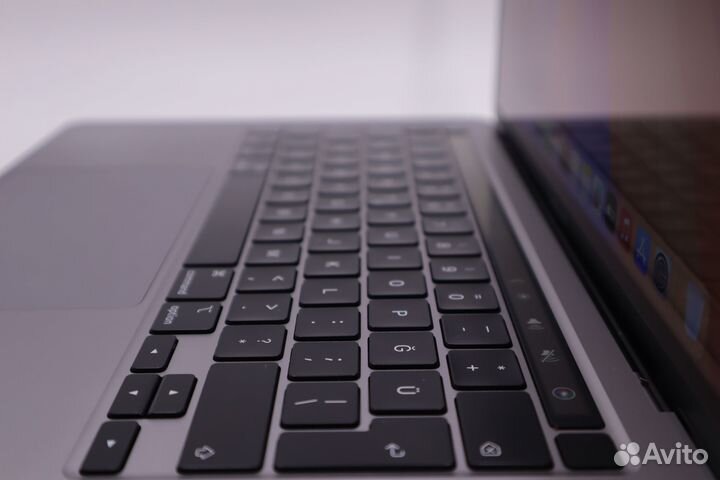 MacBook Pro 13 m2 8gb 256gb