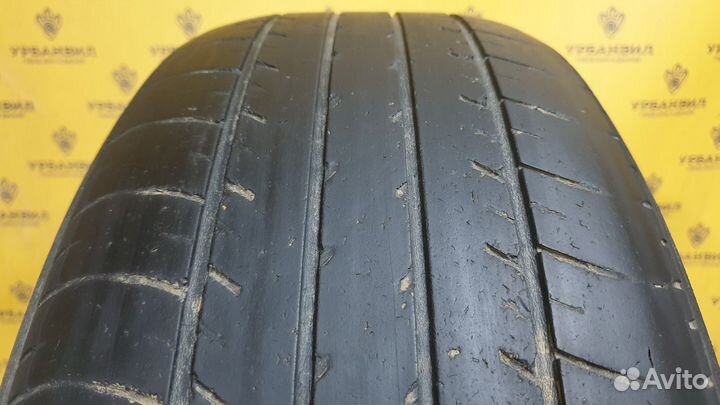 Yokohama dB Decibel E70 215/55 R17 93V