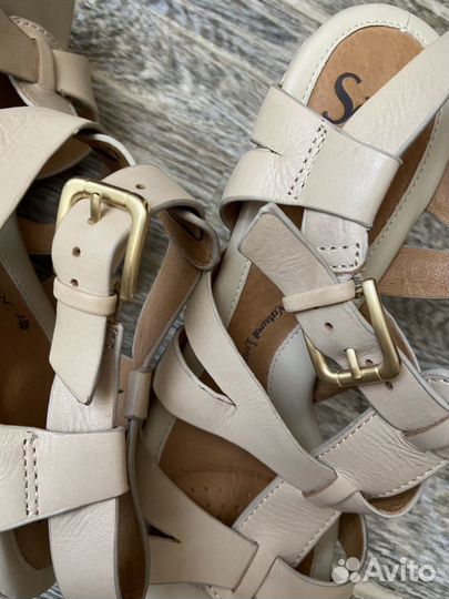 Босоножки летние