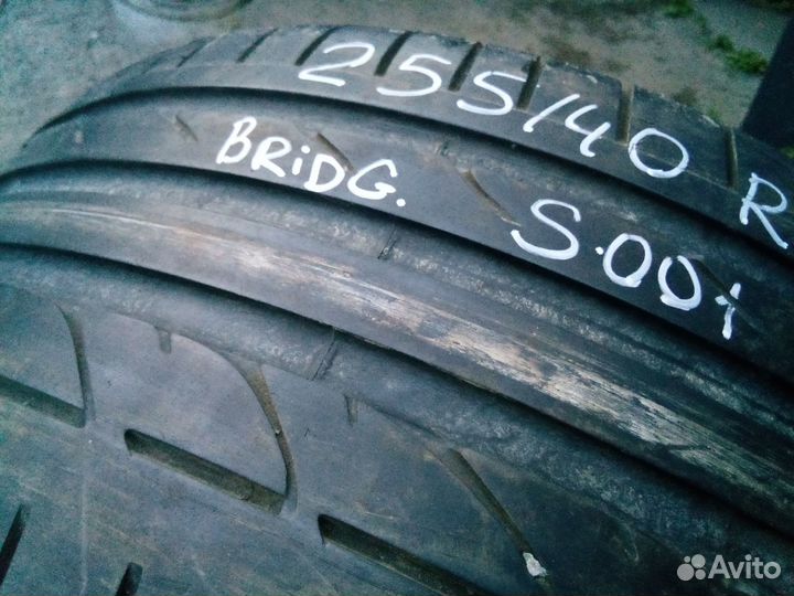 Bridgestone Potenza S001 255/40 R18
