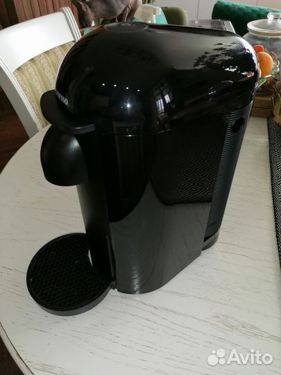 Капсульная кофемашина nespresso Vertuo plus GCB2