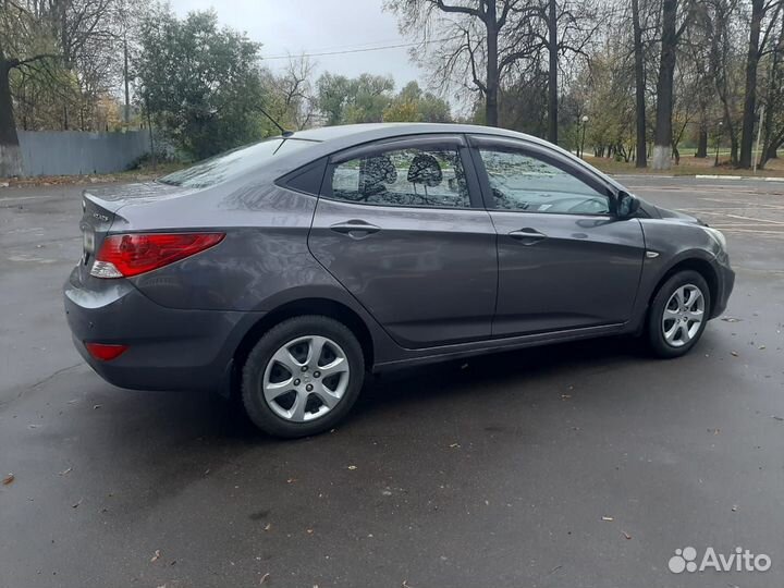 Hyundai Solaris 1.4 AT, 2011, 179 000 км