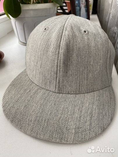 Бейсболка Flexfit 210 Premium Fitted кепка