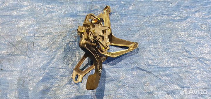 Педаль ручника grs182 grs184 Crown Athlete