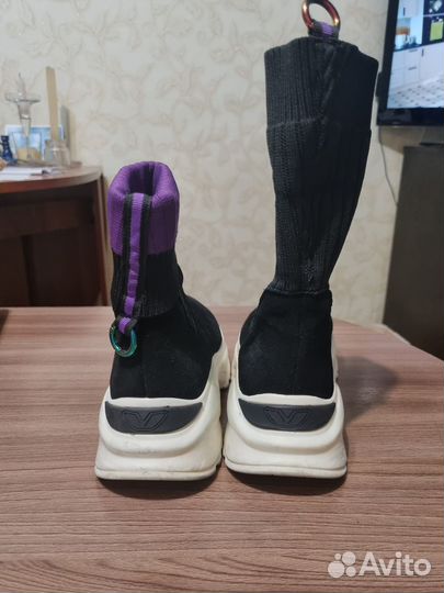 Ботинки женские демисезонные 35 размер