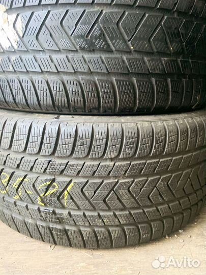 Pirelli Scorpion Winter 295/35 R21 107V