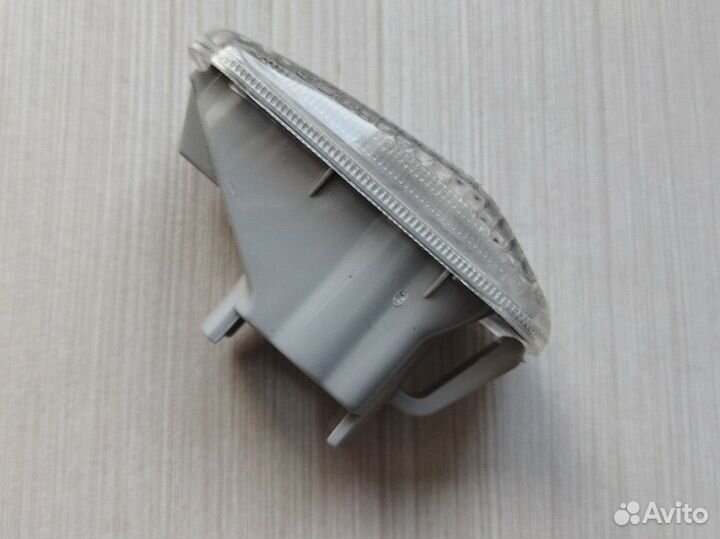 Сигнал поворота белый Honda