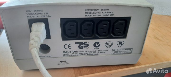 APC LE600I Line-R Стабилизатор напряжения на 600VA