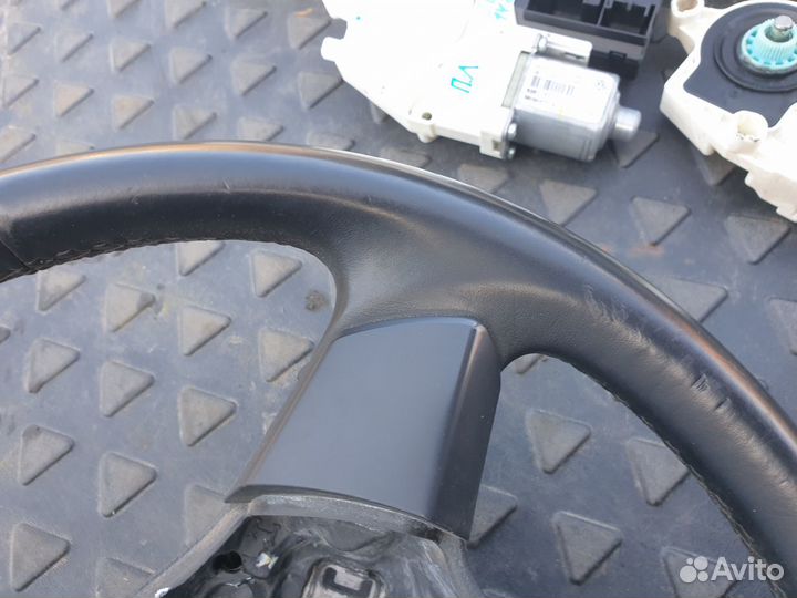 Рулевое колесо Руль кожа VW Jetta VI Джетта 6