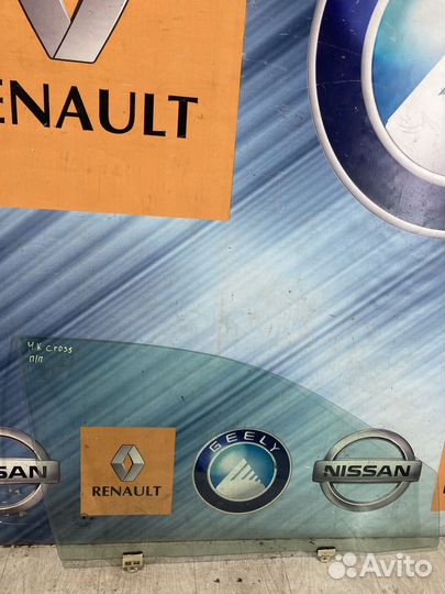 Стекло боковое двери Geely MK cross Прав