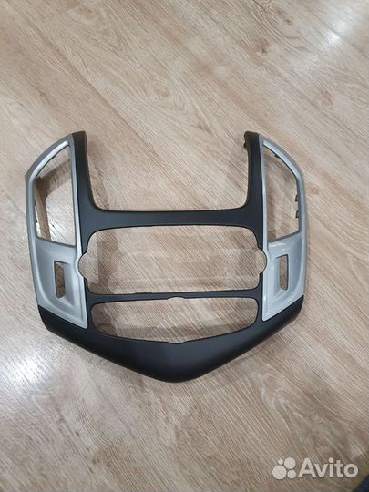 Магнитола Шевроле Круз Рестайл с рамкой GM