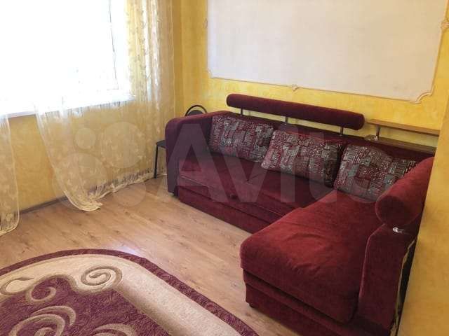 Комната 18 м² в 1-к., 1/2 эт.