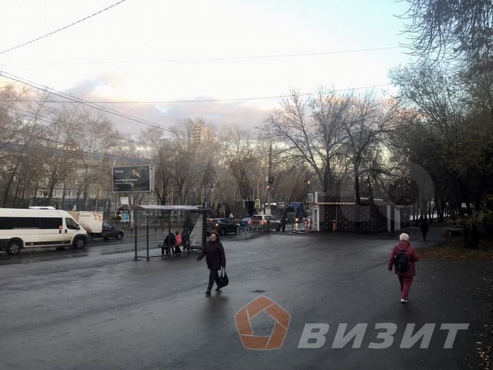 Павильон на трафике рядом с сгэу