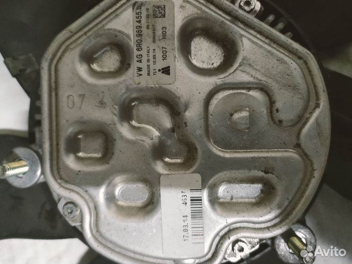 Вентилятор радиатора Skoda Rapid