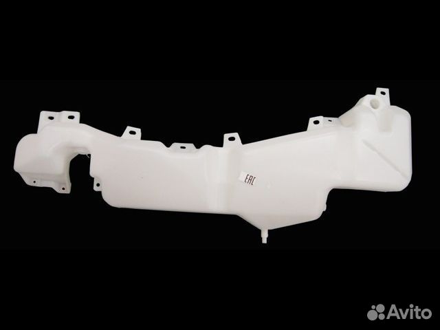 Бачок омывателя Mitsubishi Pajero 4