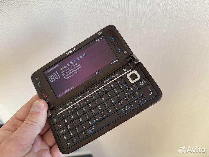 Nokia E90