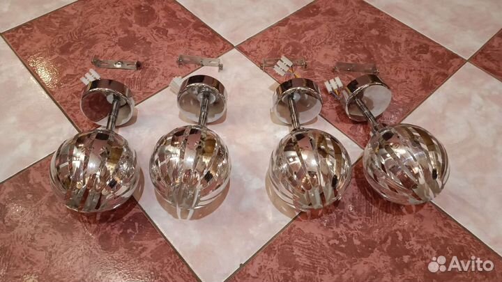 4 шт светильники-споты поворотные бу