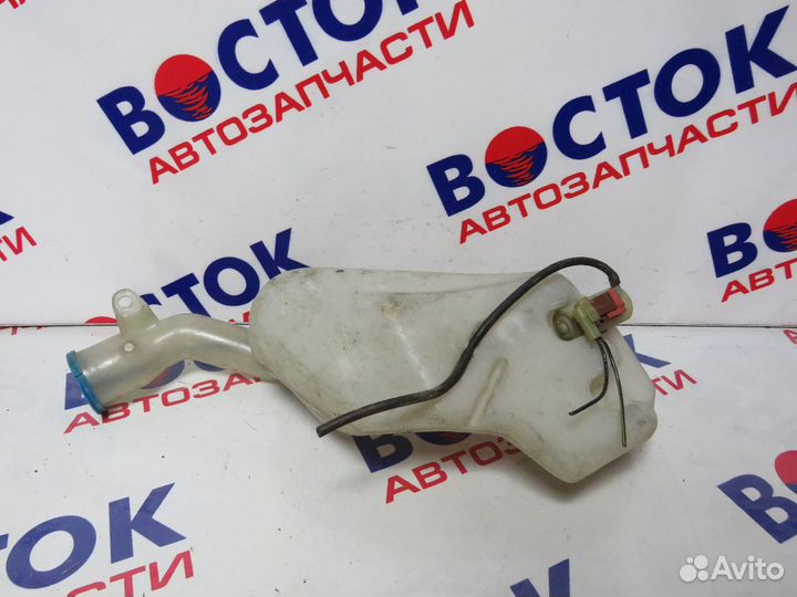 Бачок омывателя honda saber UA2, UA1