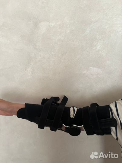 Бандаж локтевой