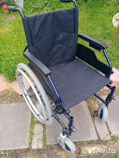 Инвалидная коляска