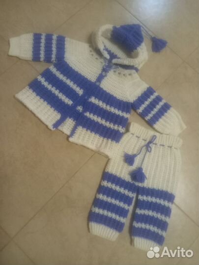 Вязаный костюм детский