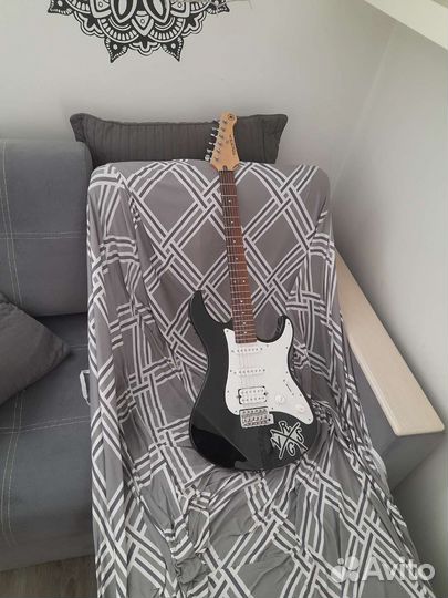 Yamaha pacifica 112j