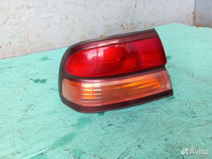 Задний левый фонарь Nissan Maxima A32