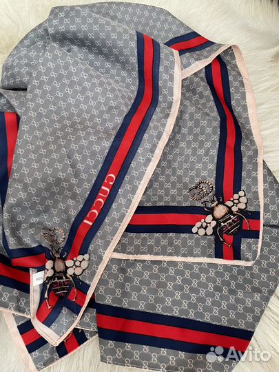 Шарф шелковый