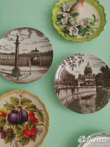 Настенная тарелка