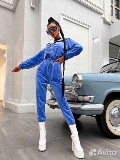 Комбинезон женский