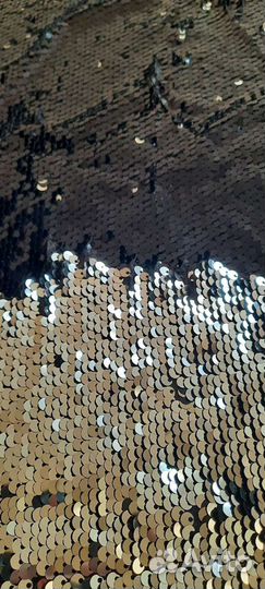 Отрез паеточной ткани на фатине