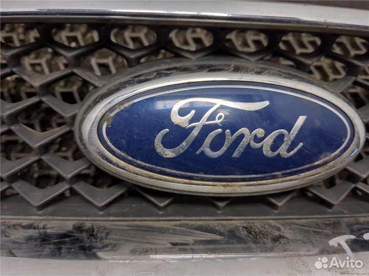 Решетка радиатора Ford Galaxy, 2007