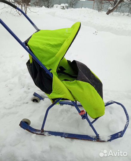 Детские санки коляска бу с колёсиками сзади
