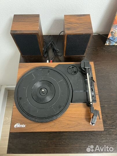 Виниловый проигрыватель Ritmix LP-280