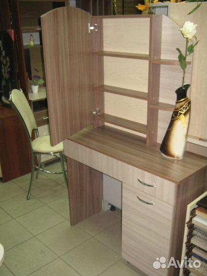 Трюмо малогабаритное 70см на 35 см